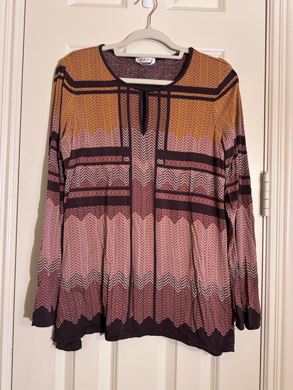Patterned Long Sleeve Keyhole Top